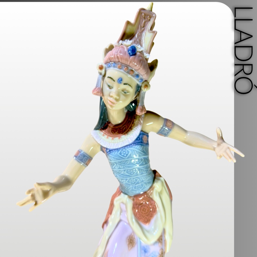 LLADRÓ Bali Dancer Porcelain Figurine - Picture 10 of 14